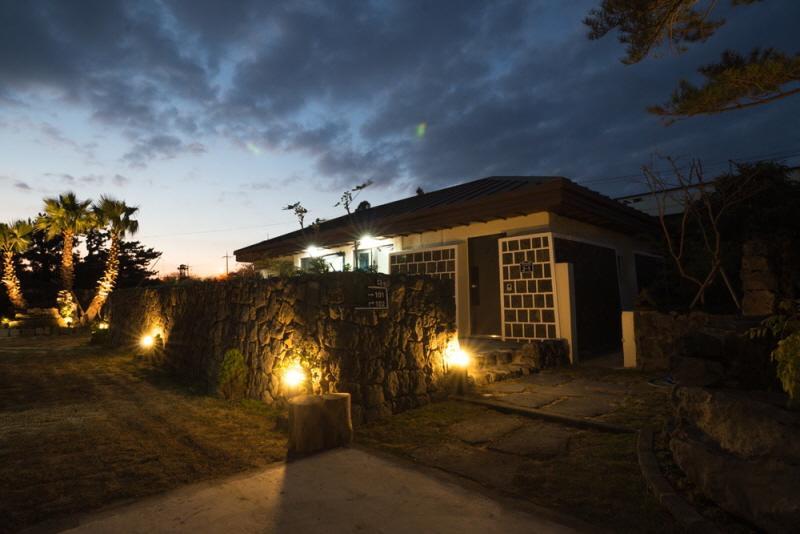 Misoga Pension Seogwipo Exterior foto